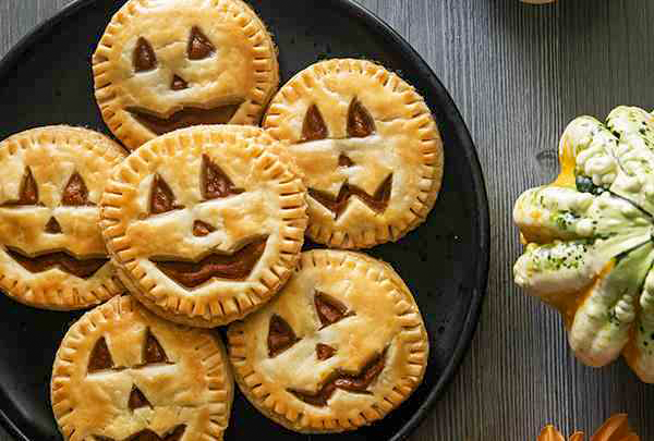 Jack O Lantern Pastry Tarts